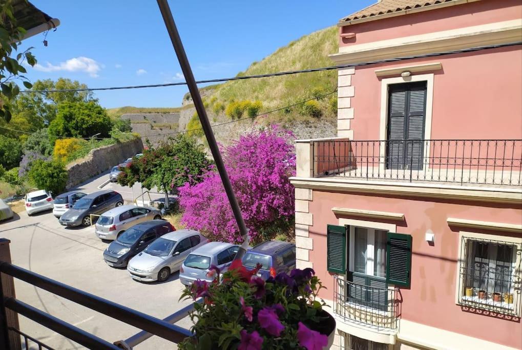 Xenofon'S Cozy Apartment Corfu  Екстериор снимка